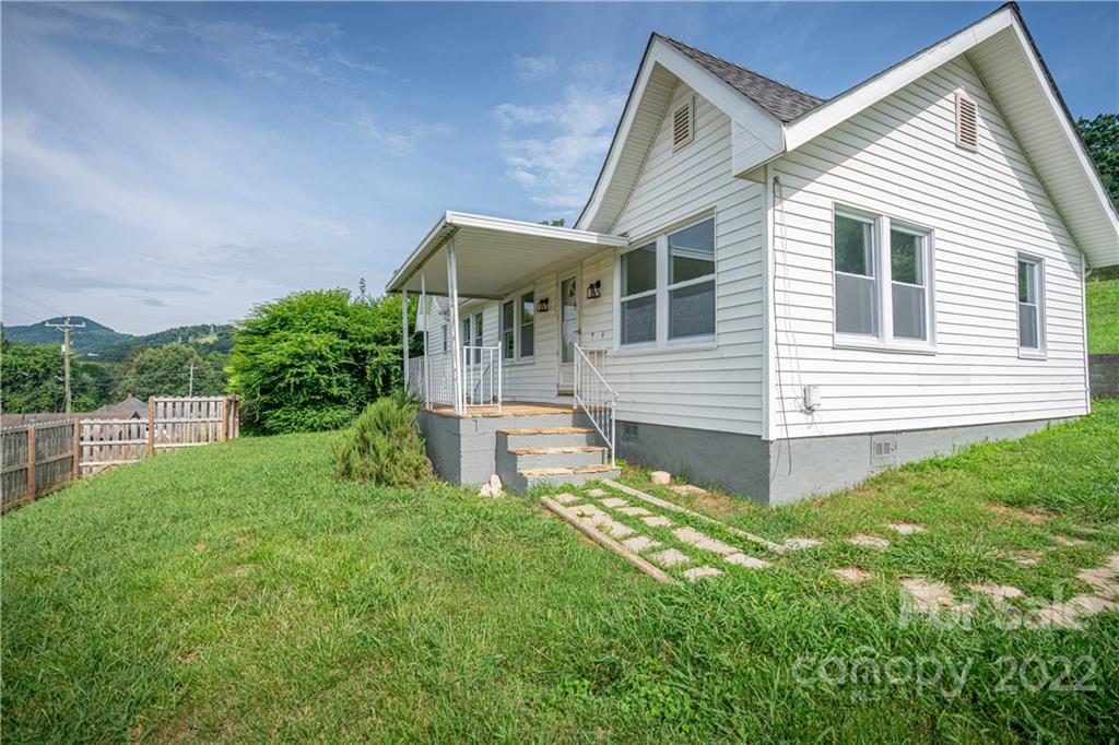 401 Pisgah Drive Canton NC 28716