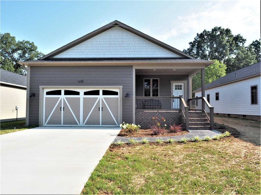 638 13th Avenue Place NW Hickory NC 28601