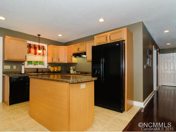 9 Pineview Road Fairview NC 28730
