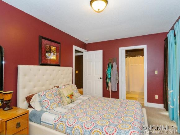 9 Pineview Road Fairview NC 28730