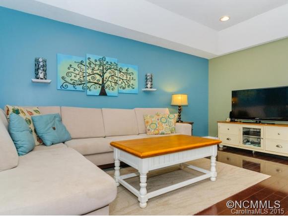 9 Pineview Road Fairview NC 28730