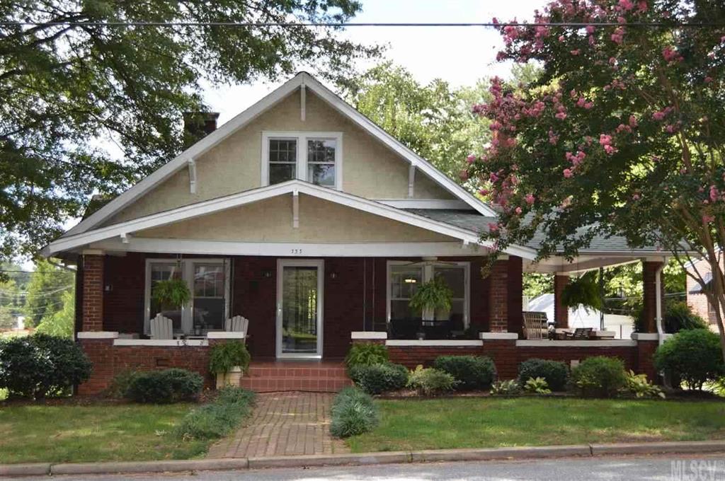 733 N Center Street Hickory NC 28601