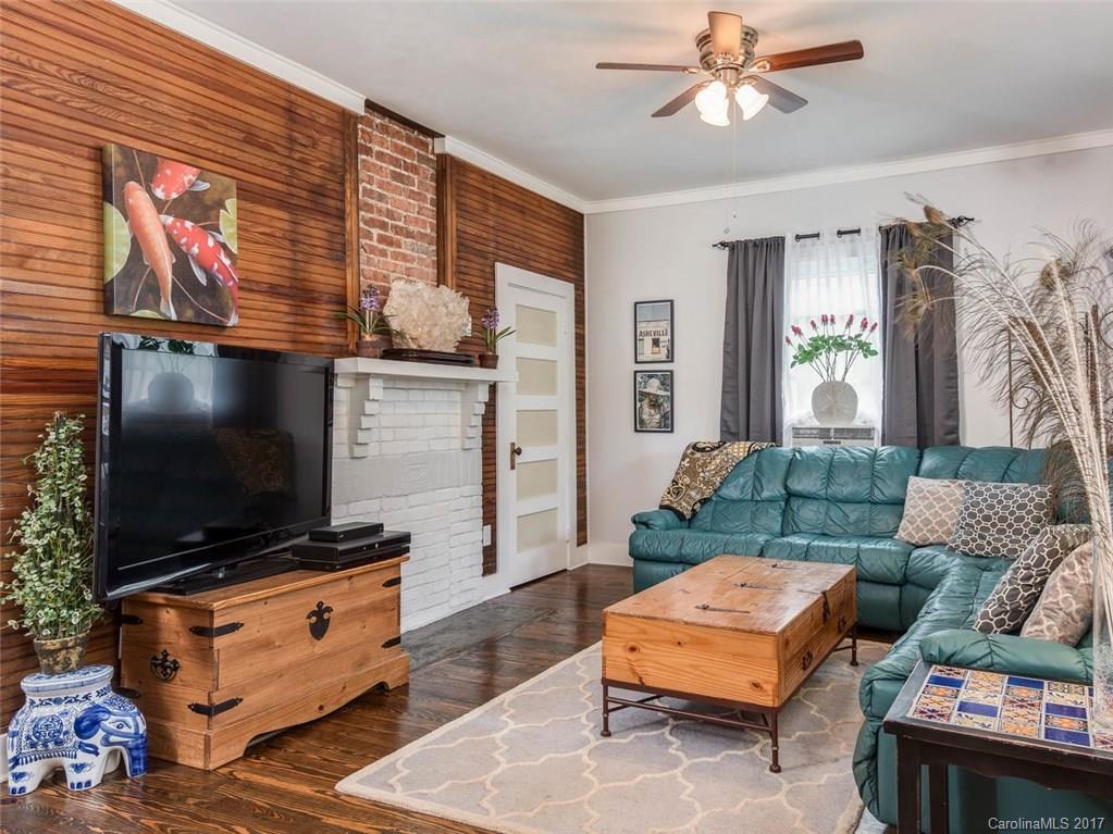 110 Edwards Avenue Swannanoa NC 28778