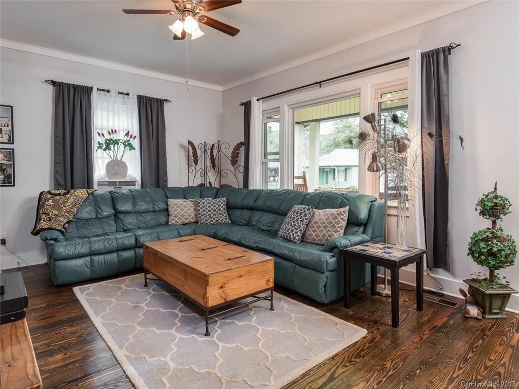 110 Edwards Avenue Swannanoa NC 28778