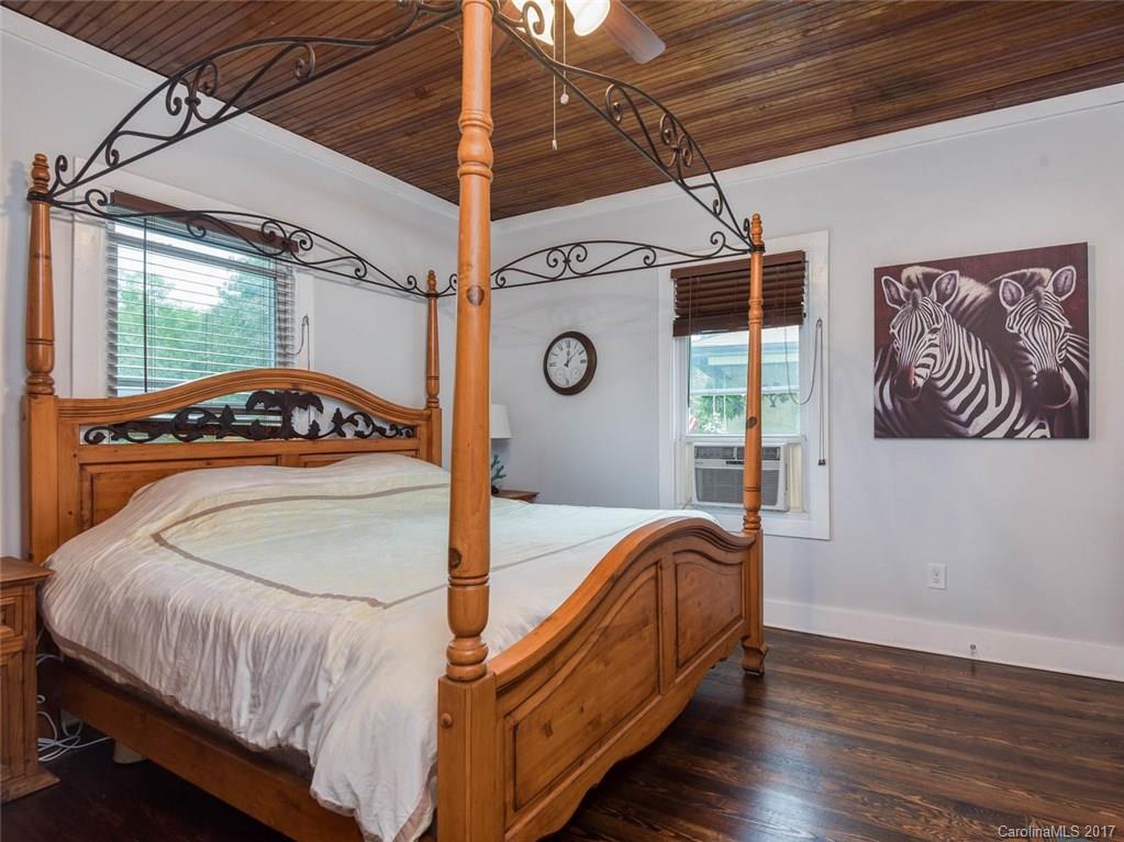110 Edwards Avenue Swannanoa NC 28778