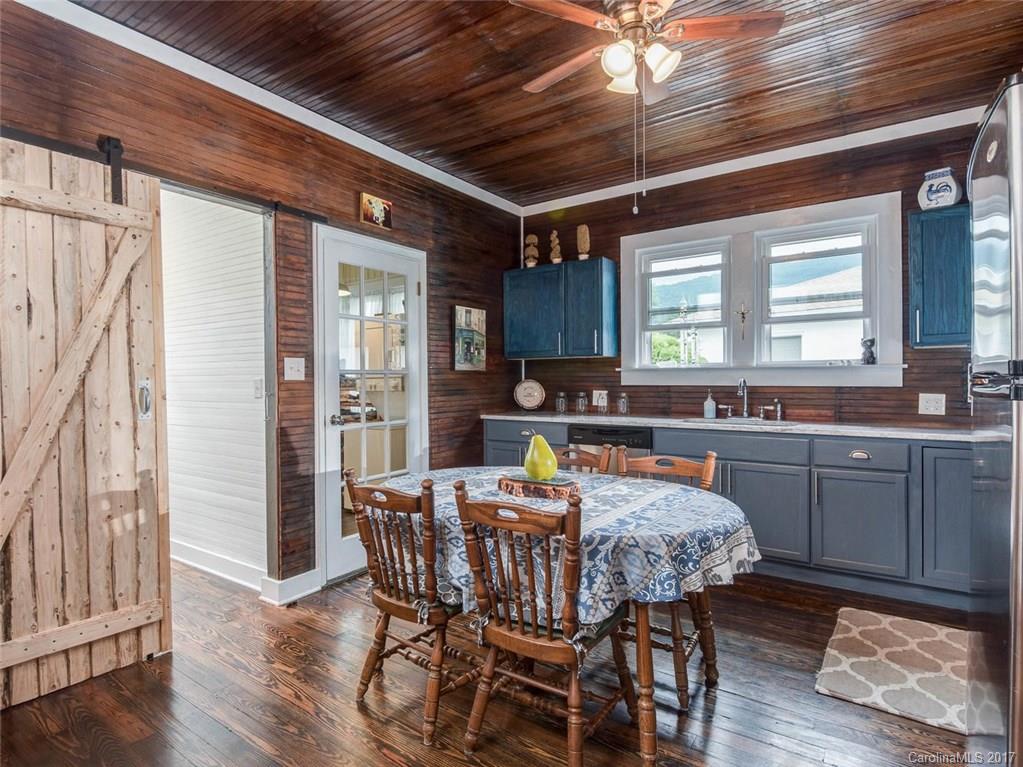 110 Edwards Avenue Swannanoa NC 28778