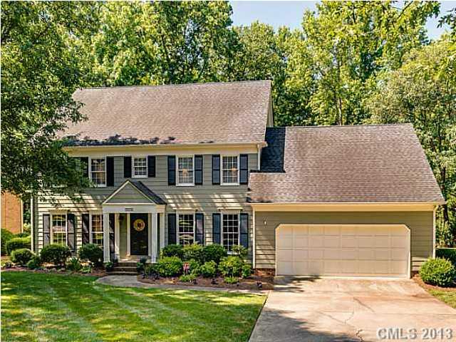 7116 Fairhill Place Charlotte NC 28270