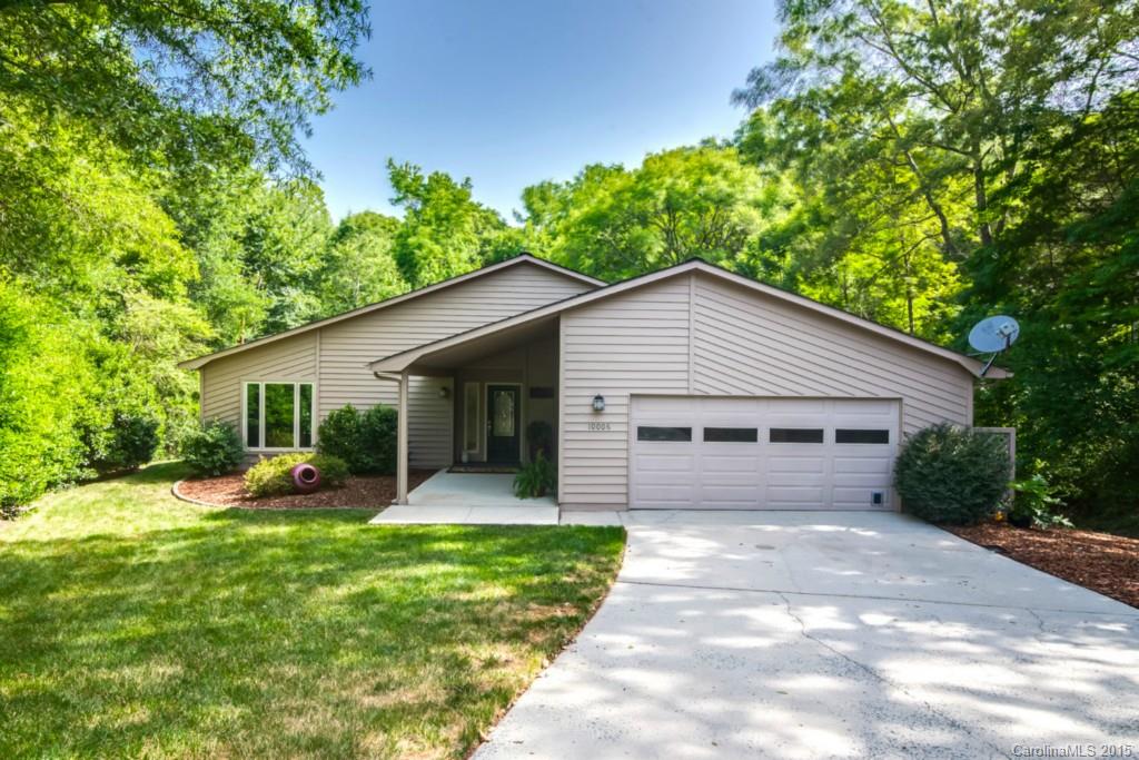 10006 Stoneleigh Lane Charlotte NC 28277