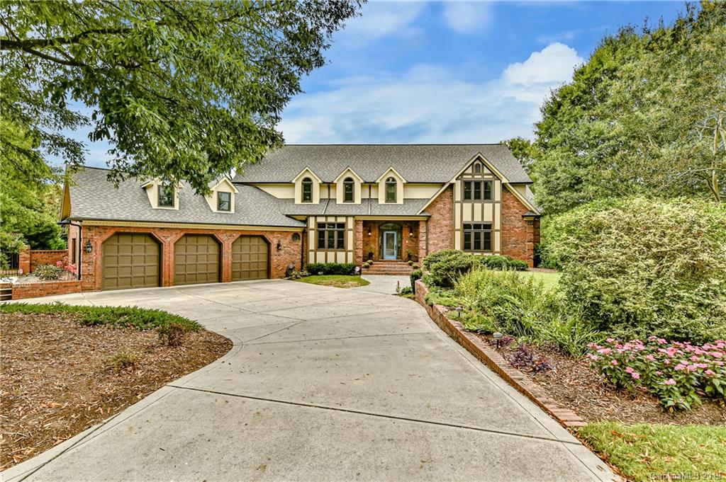 5627 Royal Troon Court Charlotte NC 28277