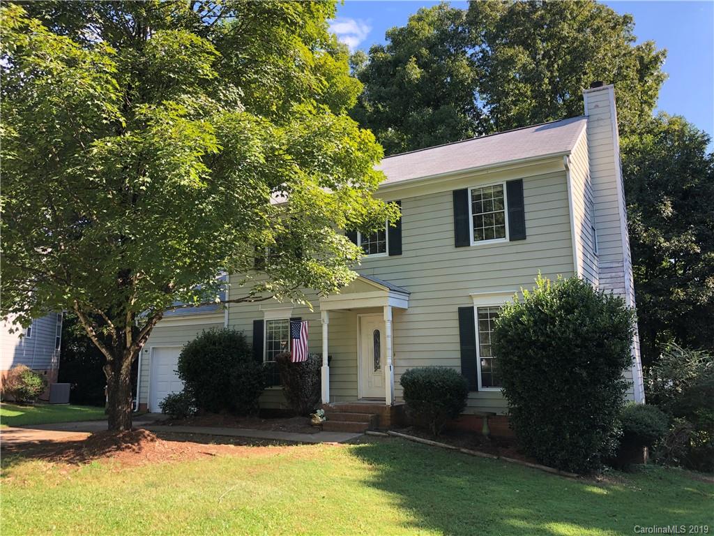 8303 Houndstooth Drive Charlotte NC 28227