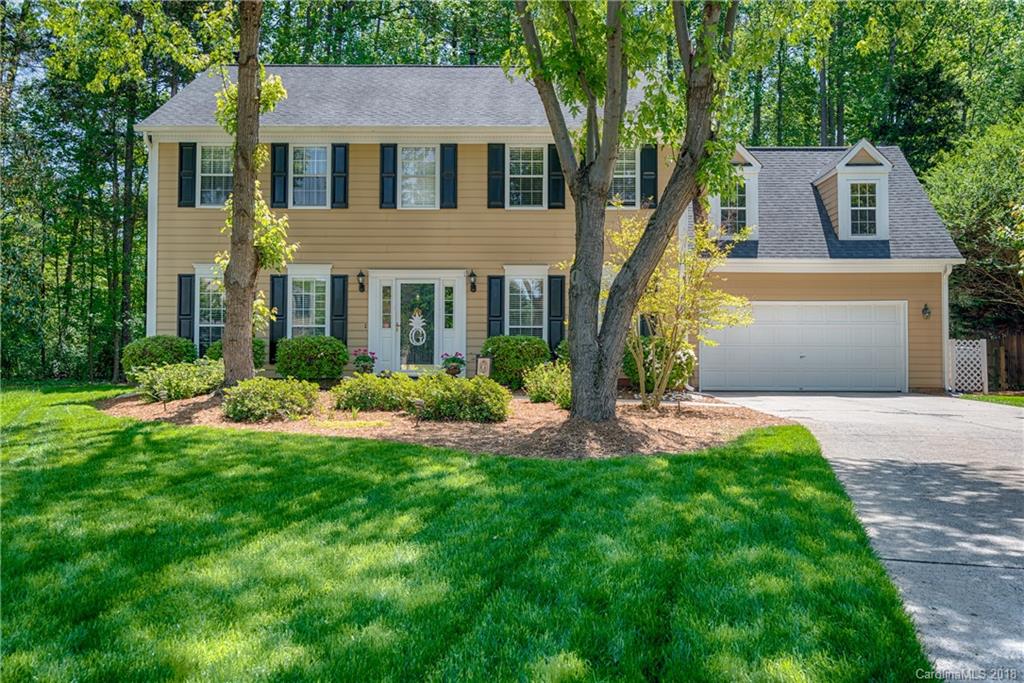 9040 Pickering Grove Lane Charlotte NC 28216