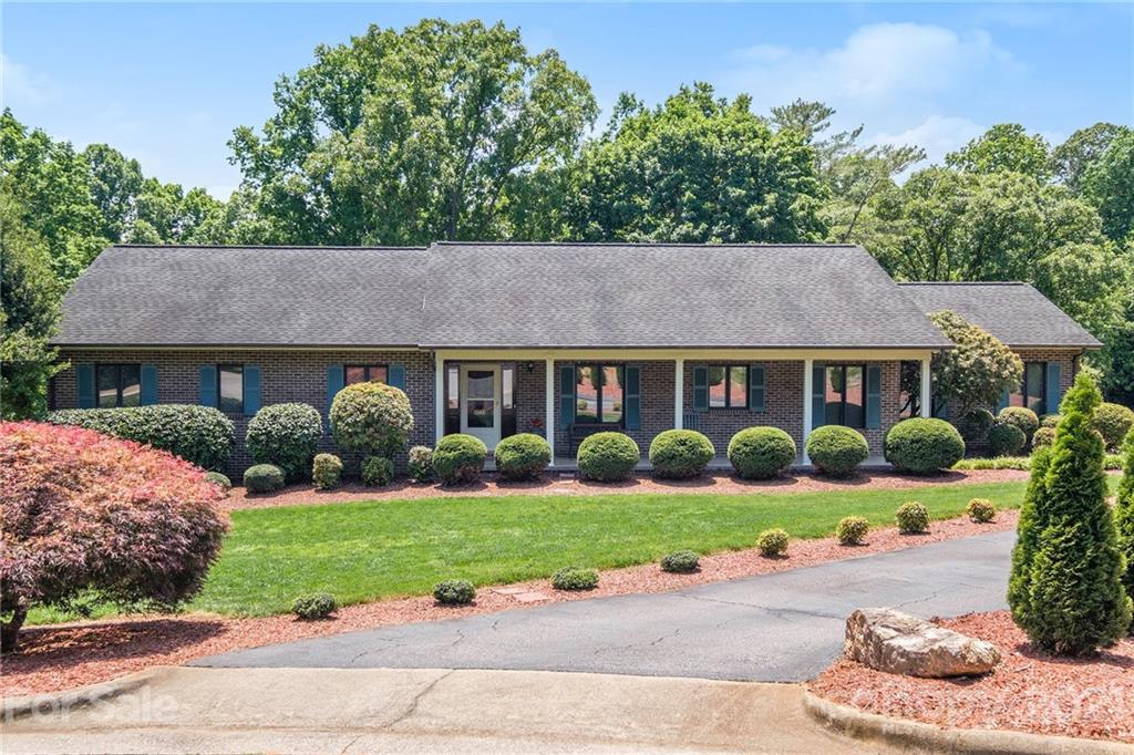 4721 Fairway Court NE Hickory NC 28601