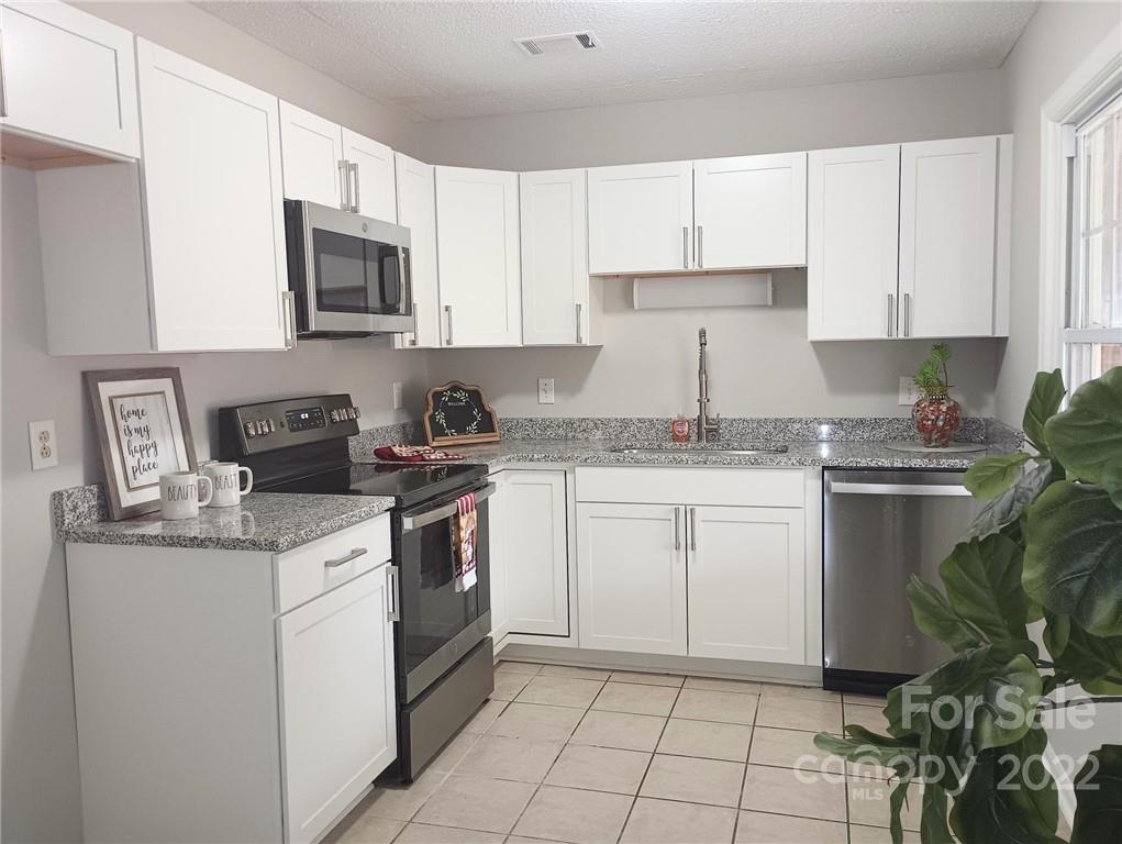 6102 Stoneyridge Drive Indian Trail NC 28079