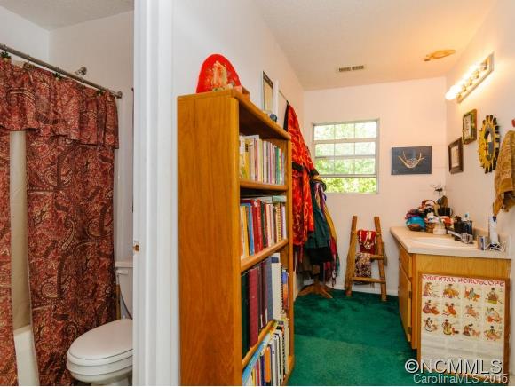 4 Blue Bird Lane Fairview NC 28730