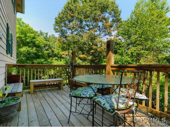 4 Blue Bird Lane Fairview NC 28730