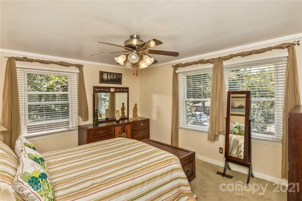 288 White Pine Drive Asheville NC 28805