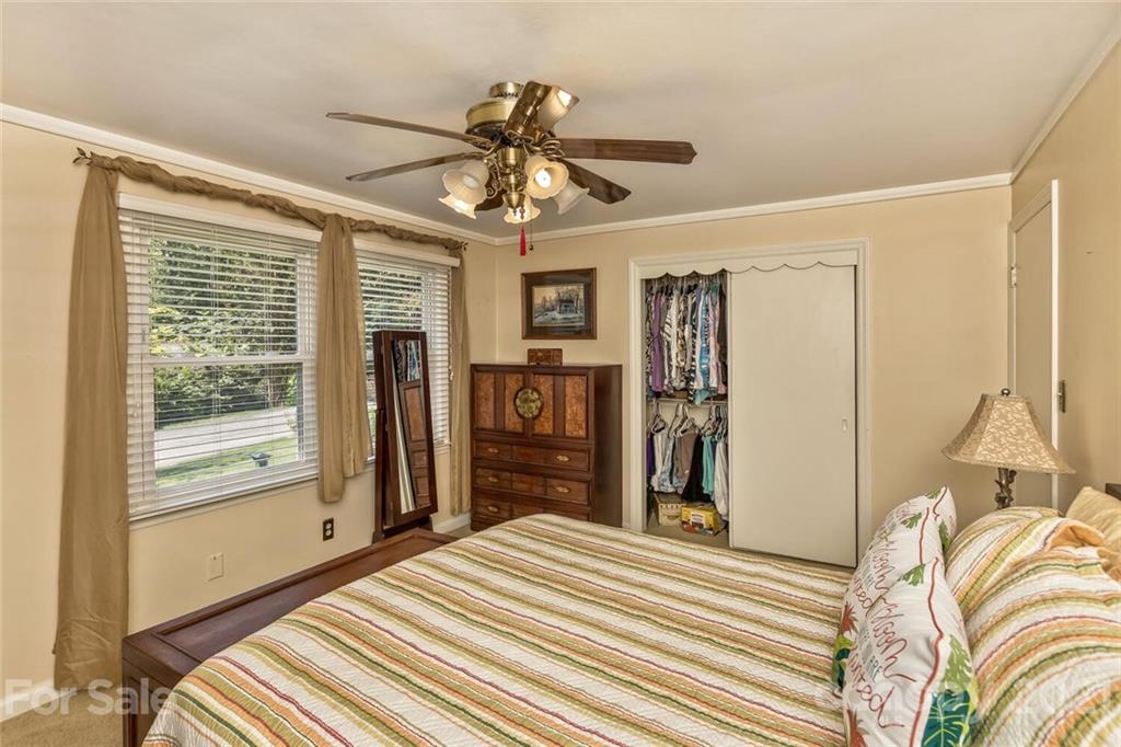 288 White Pine Drive Asheville NC 28805