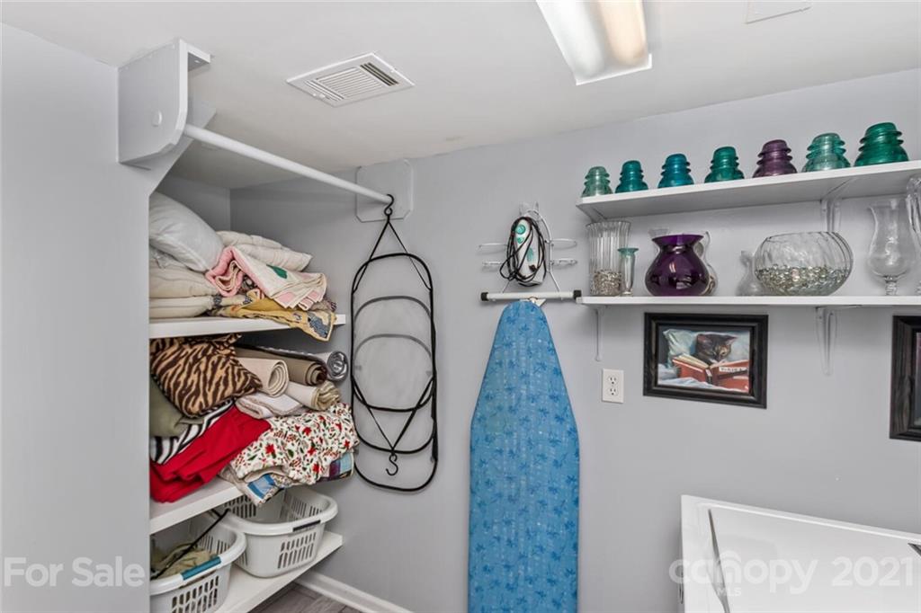 288 White Pine Drive Asheville NC 28805