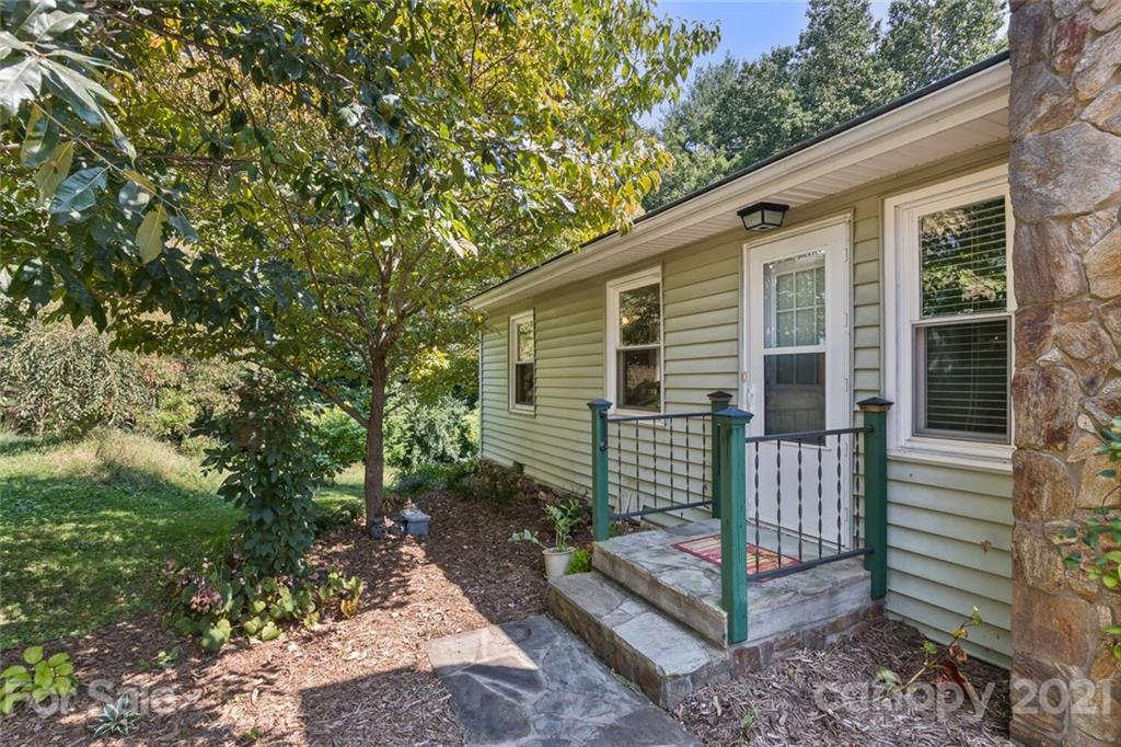 288 White Pine Drive Asheville NC 28805