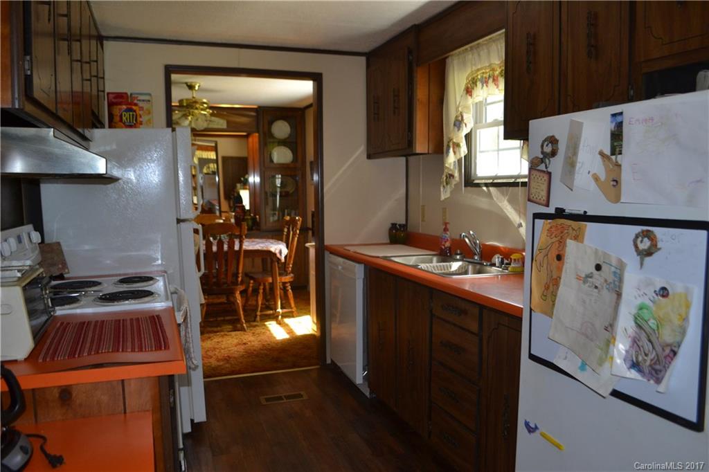156 Tommy Howell Road Canton NC 28716