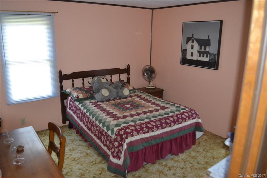 156 Tommy Howell Road Canton NC 28716