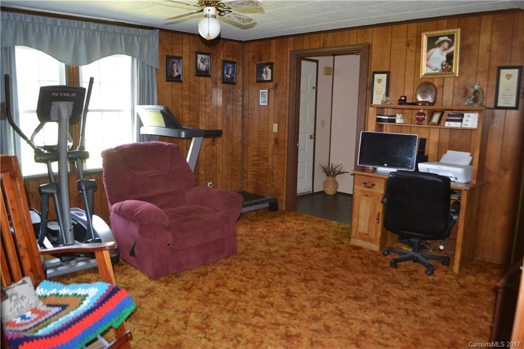 156 Tommy Howell Road Canton NC 28716