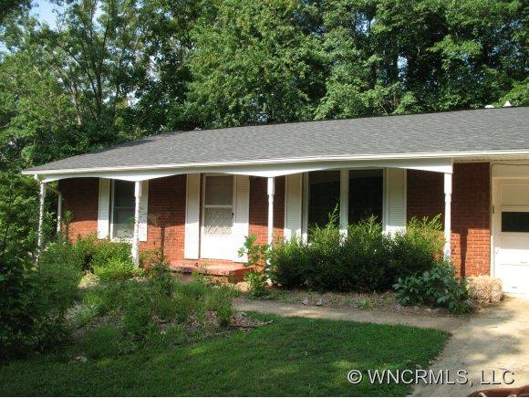 16 Waters Road Asheville NC 28805