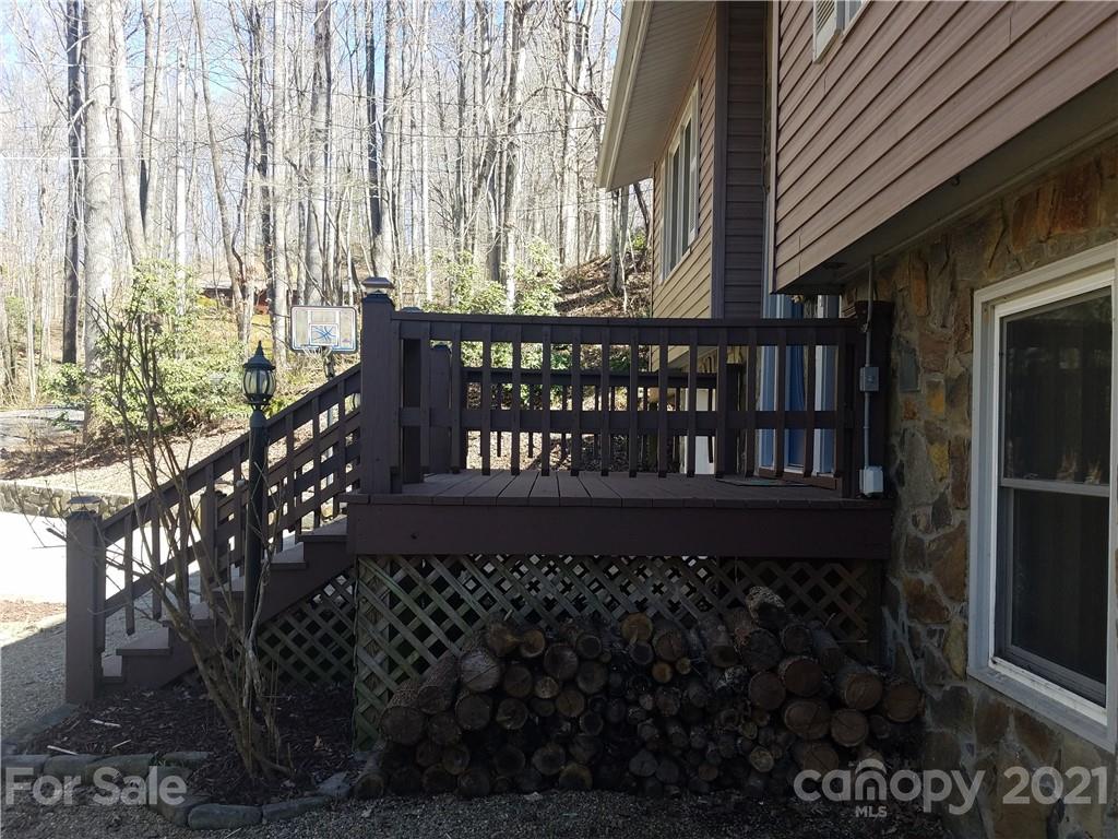 297 Hodges Drive Waynesville NC 28786