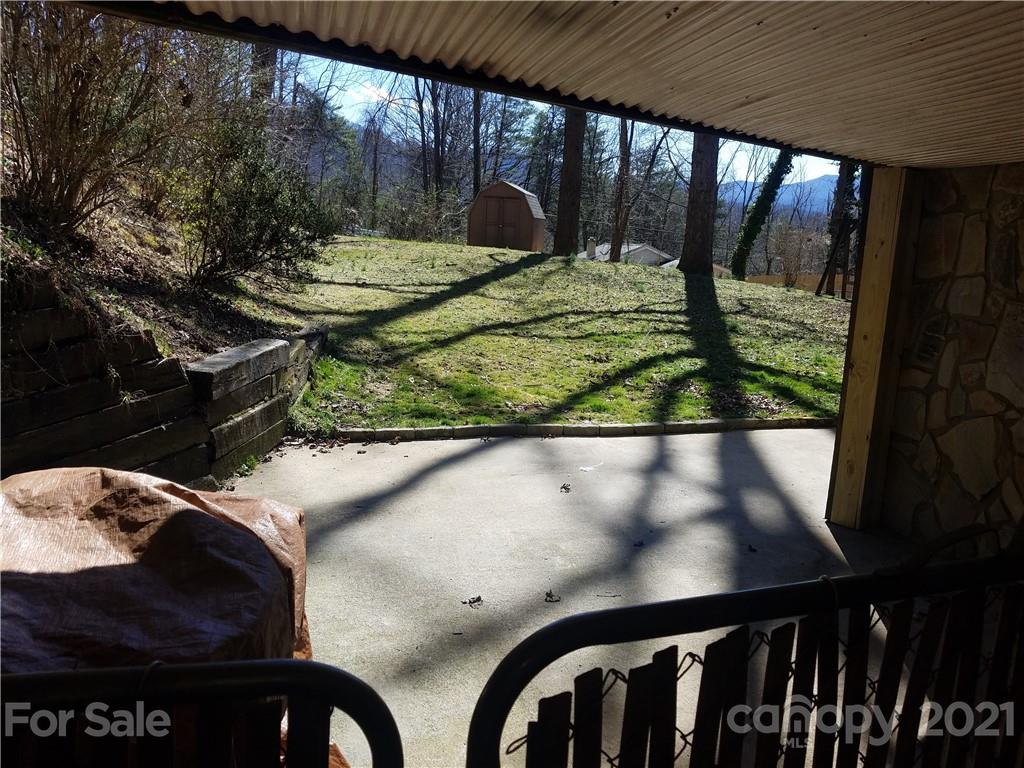 297 Hodges Drive Waynesville NC 28786