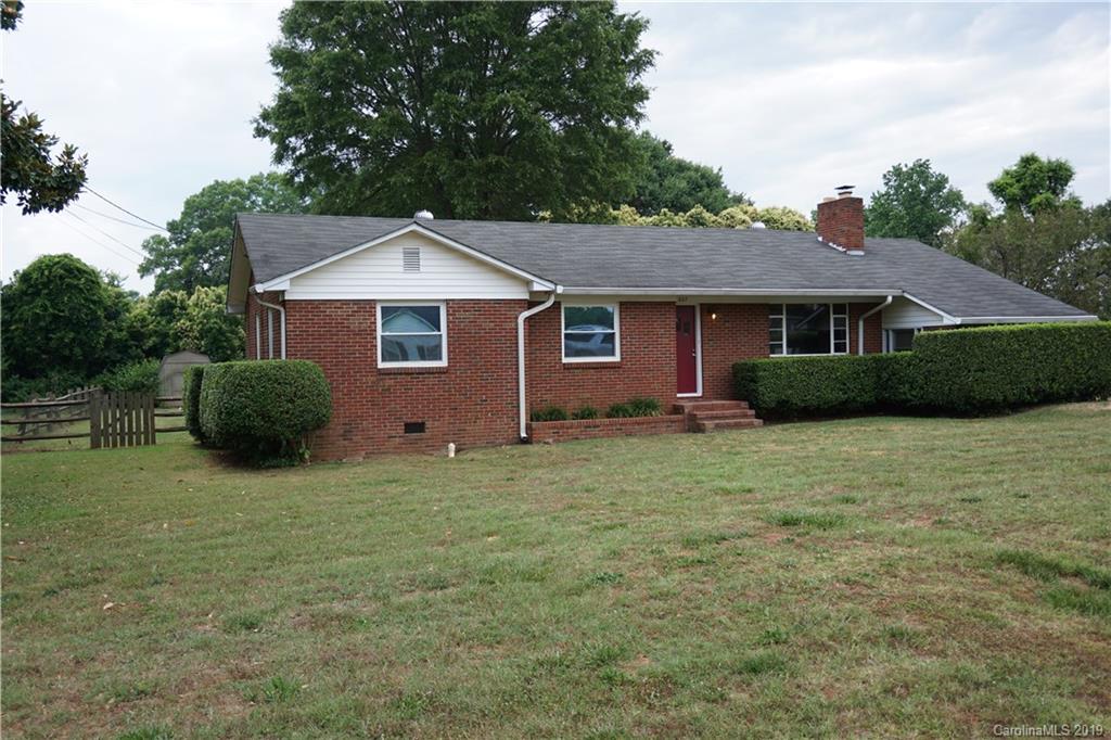 1227 Thompson Avenue Charlotte NC 28216