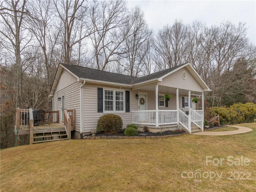 15 Buffett Road Canton NC 28716