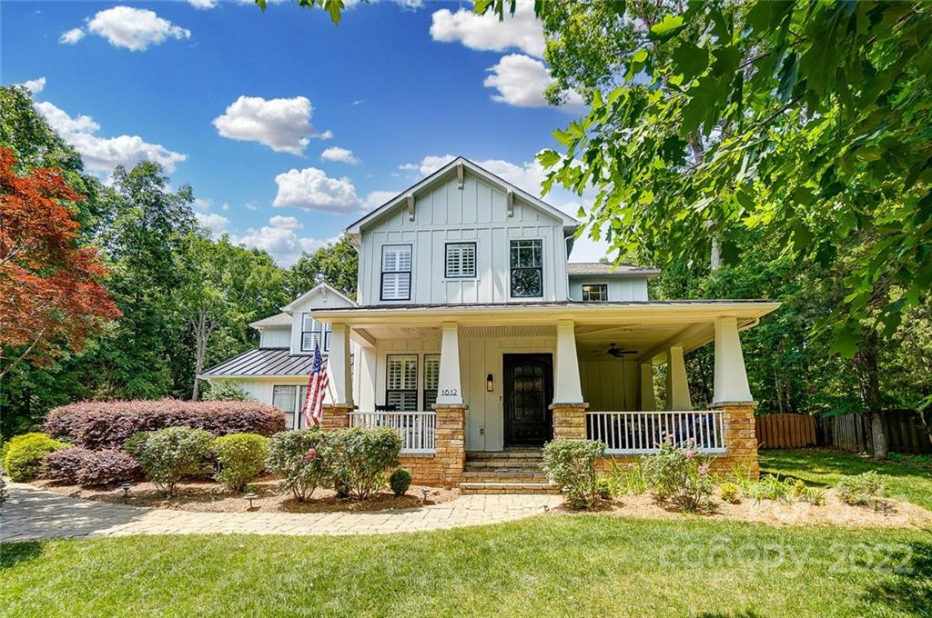 1612 Autumn Gold Court Matthews NC 28104