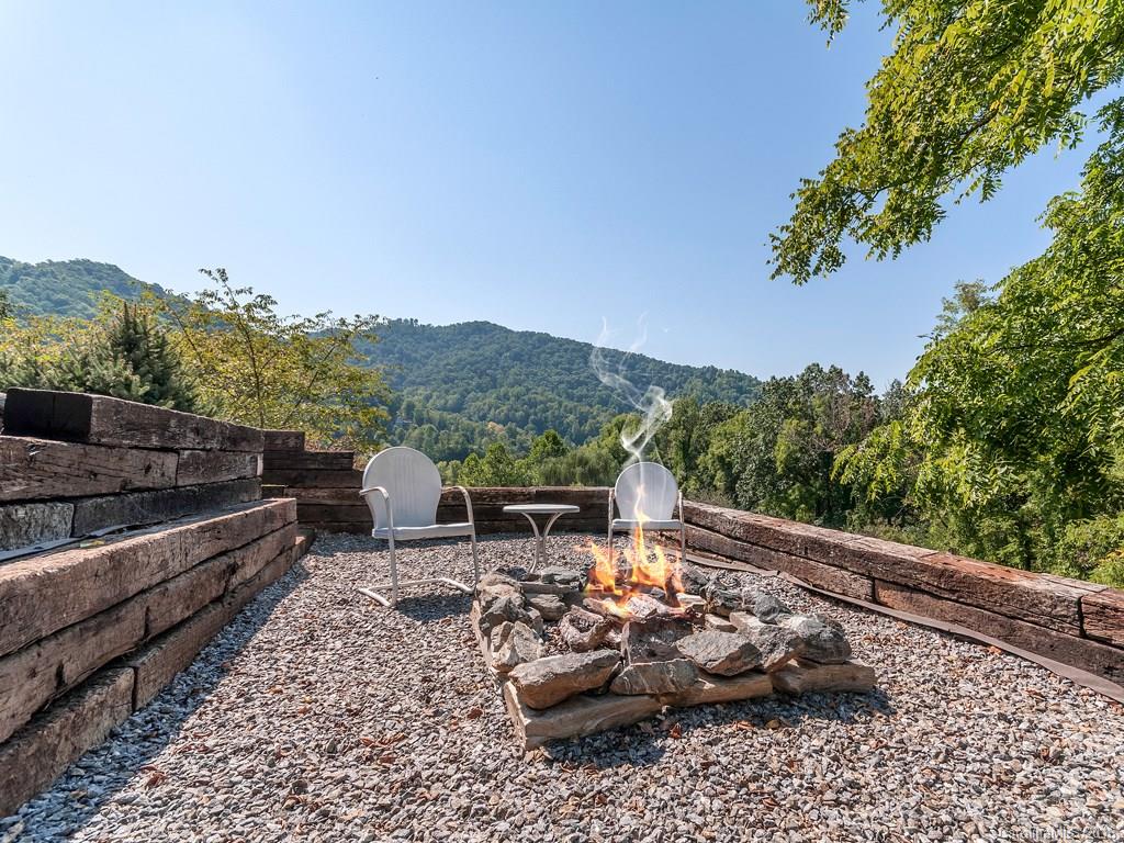 117 Thistle Tree Way Weaverville NC 28787
