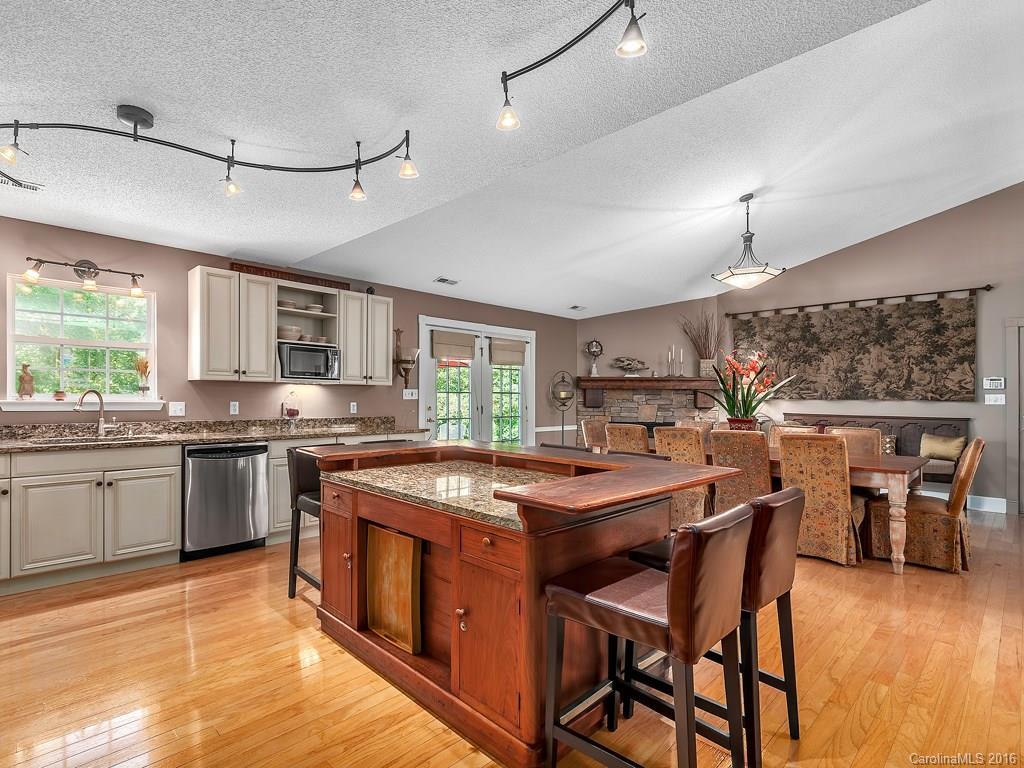 117 Thistle Tree Way Weaverville NC 28787