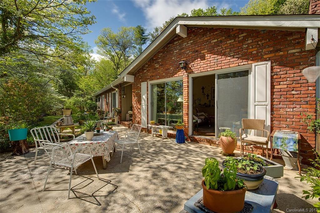 21 Woodbury Road Asheville NC 28804