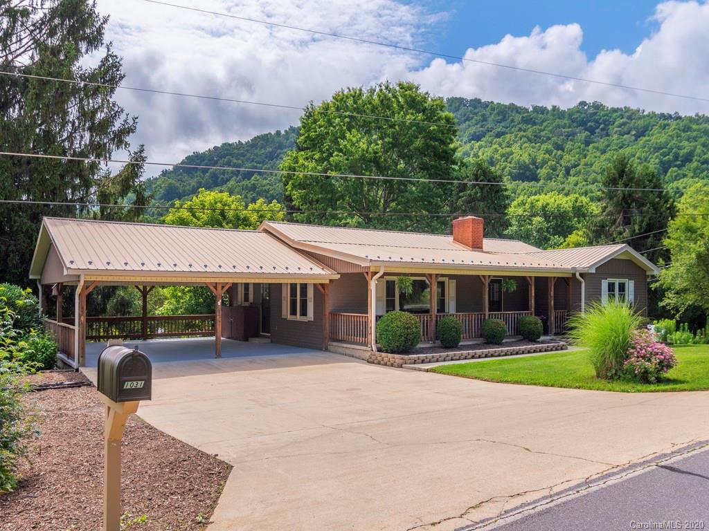 1031 Oakdale Road Waynesville NC 28786