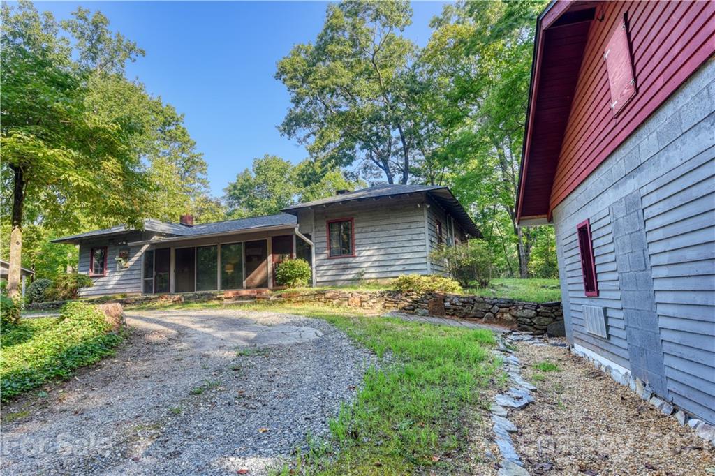 528 Wilderness Road Tryon NC 28782