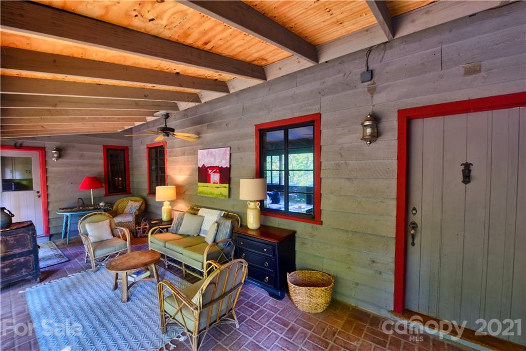 528 Wilderness Road Tryon NC 28782