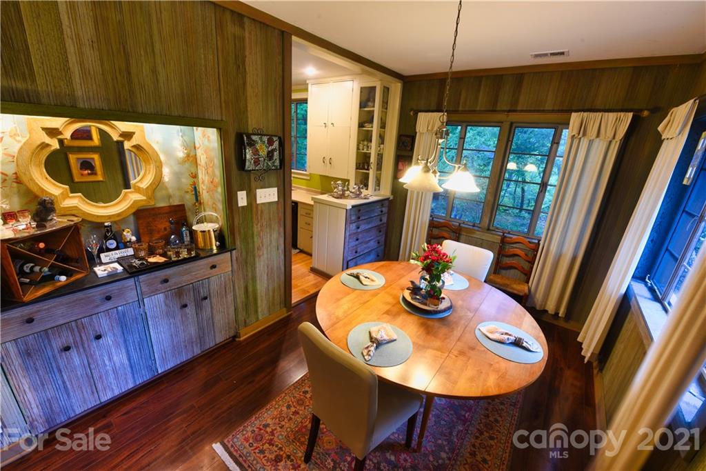 528 Wilderness Road Tryon NC 28782