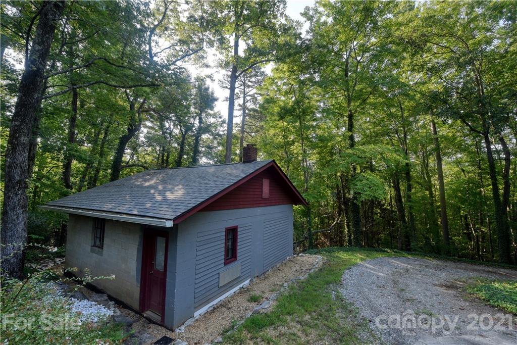 528 Wilderness Road Tryon NC 28782