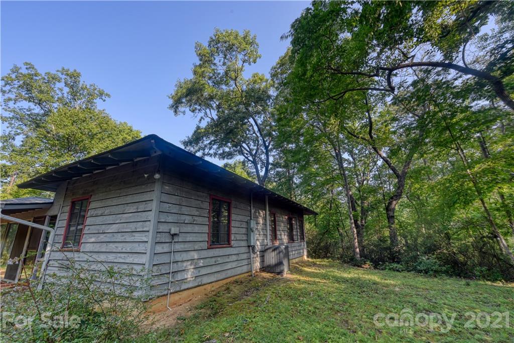 528 Wilderness Road Tryon NC 28782