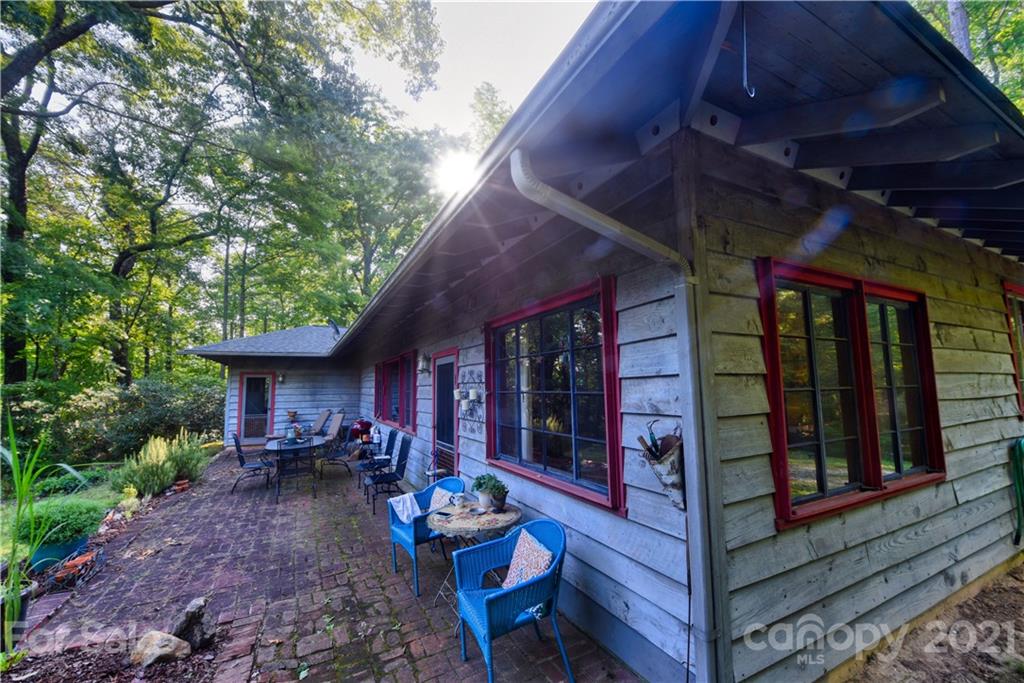 528 Wilderness Road Tryon NC 28782