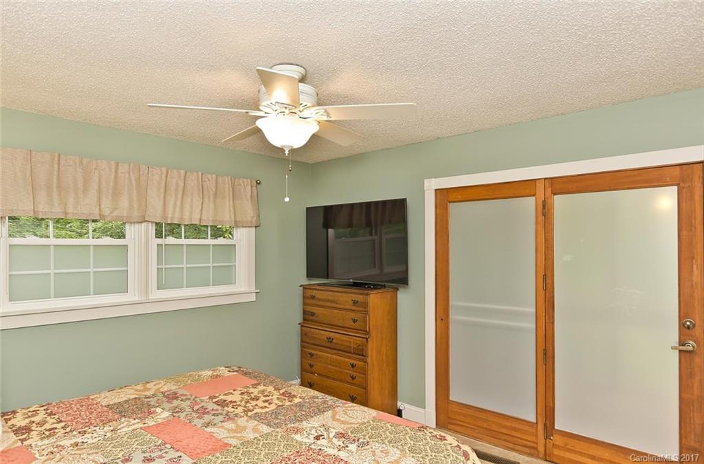 4 Northview Lane Weaverville NC 28787
