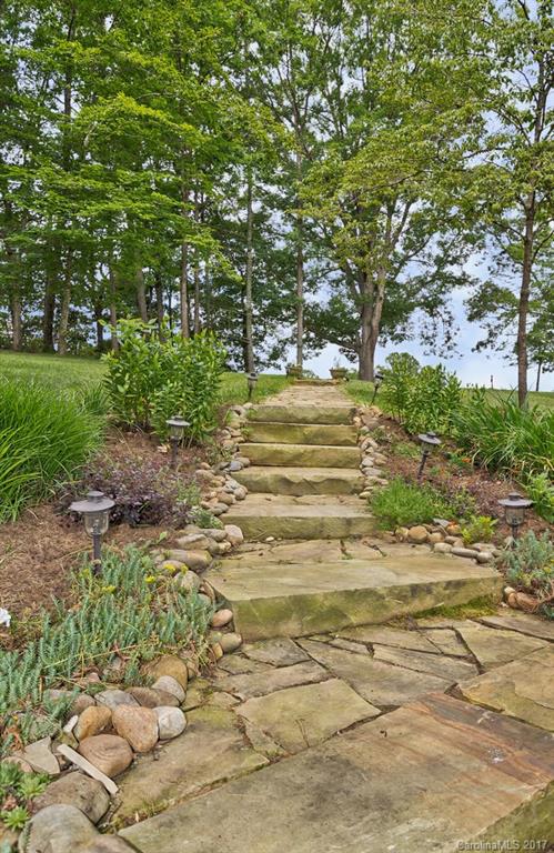 4 Northview Lane Weaverville NC 28787