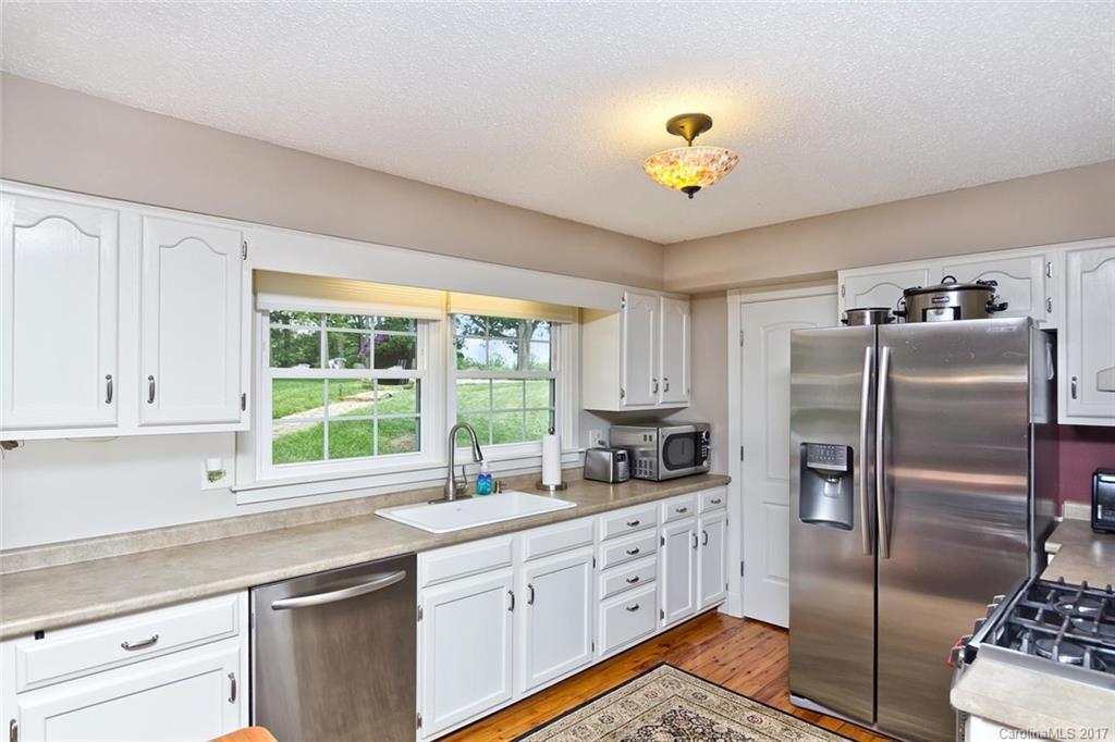 4 Northview Lane Weaverville NC 28787
