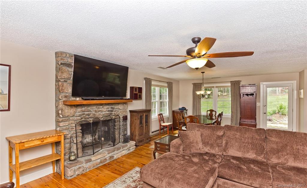 4 Northview Lane Weaverville NC 28787
