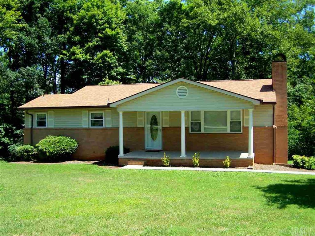 1902 Harmon Street Morganton NC 28655