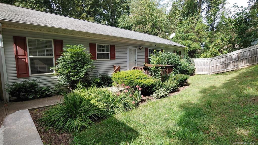 39 Honeysuckle Lane Asheville NC 28806
