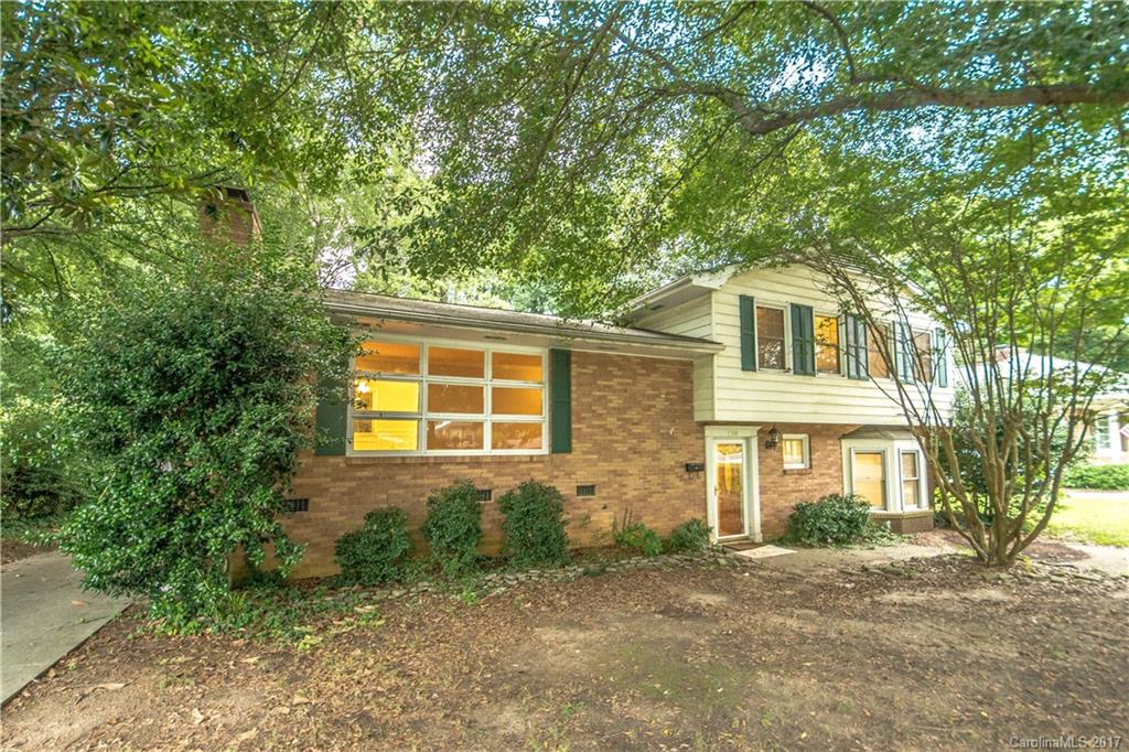 738 Heather Lane Charlotte NC 28209