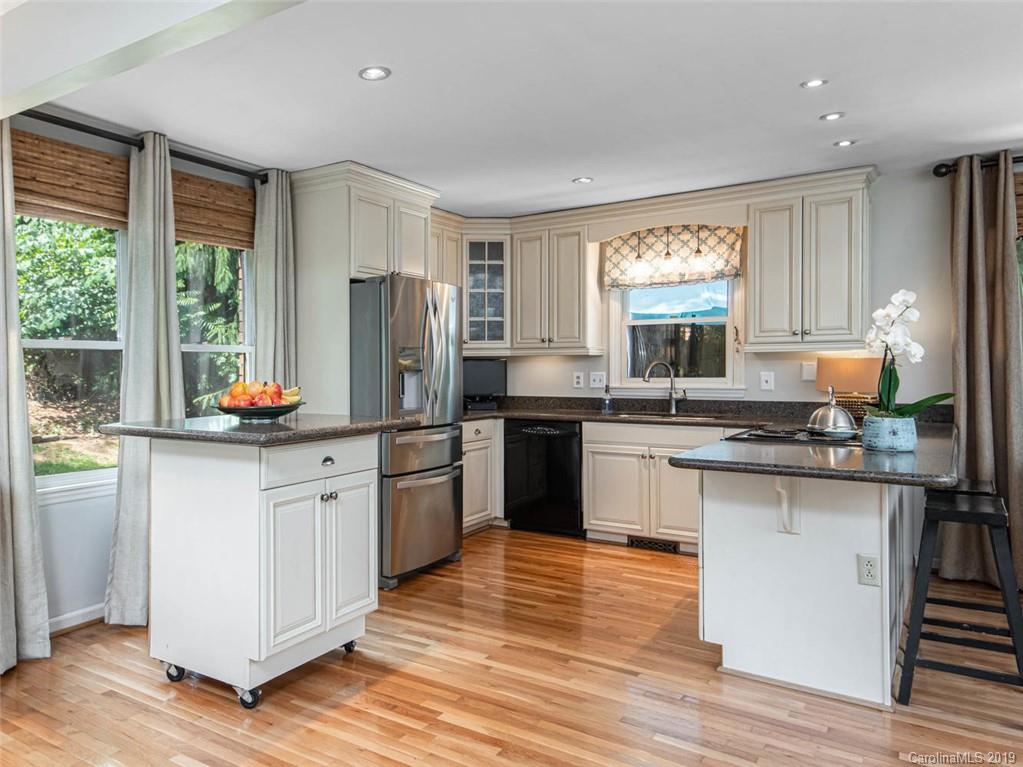 2 Lowry Lane Weaverville NC 28787